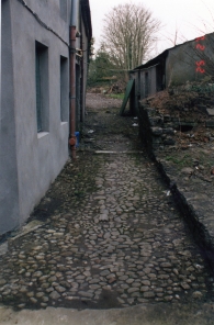 Cobble lane at the back of Main Street (2000)